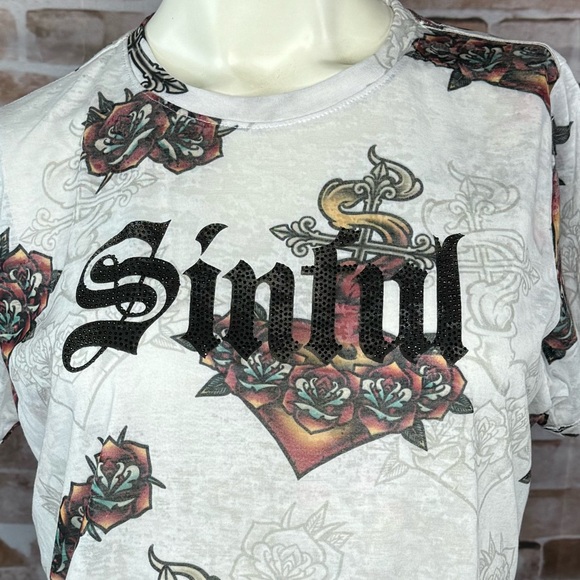 Sinful By Affliction Sacred Heart Rose Graphic Short Sleeve Tee - NWT - Size : L - Picture 3 of 7